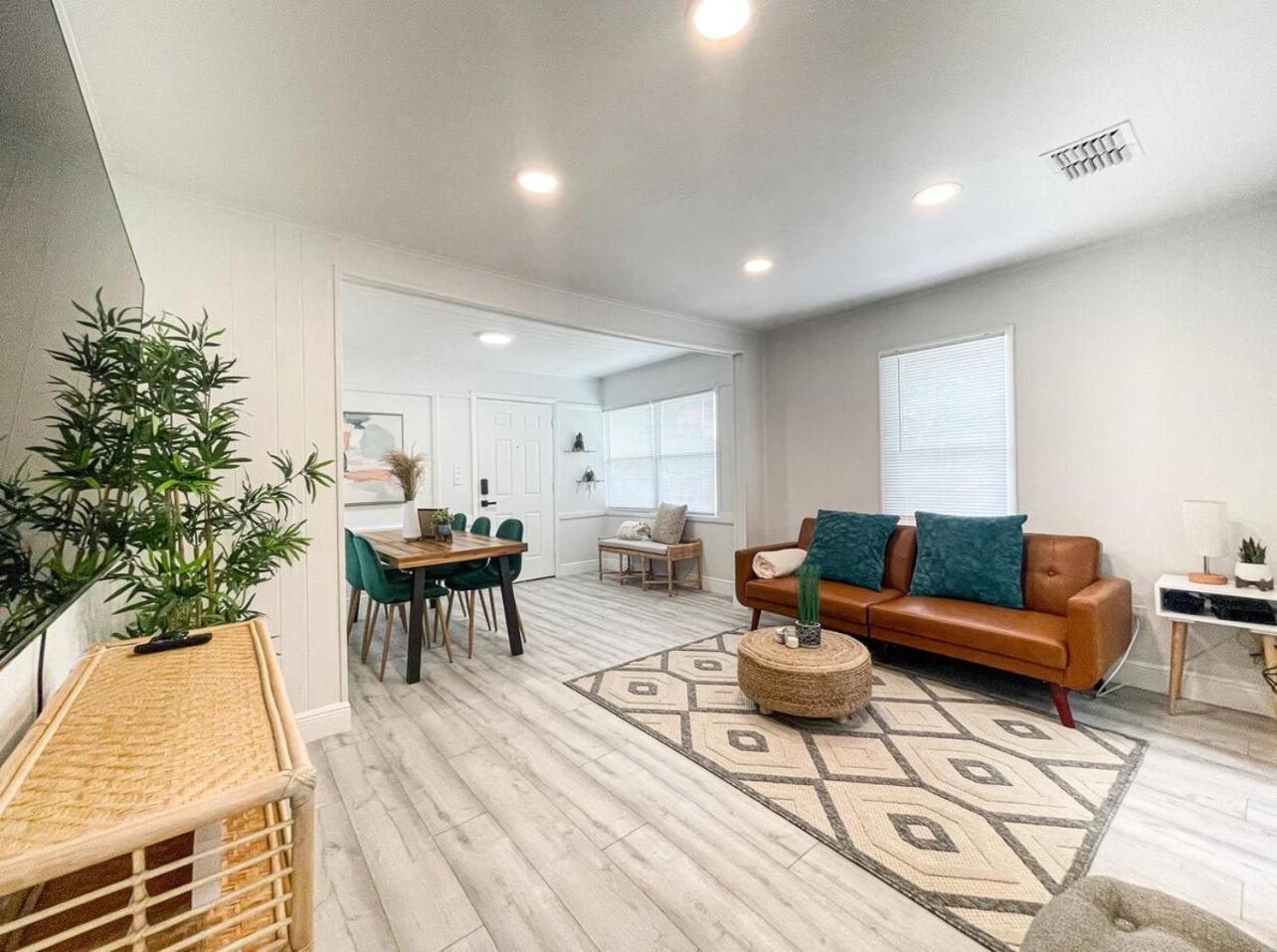 Homey Cozy Newly Renovated Stylish&Chic 7 Guests Tampa Eksteriør bilde